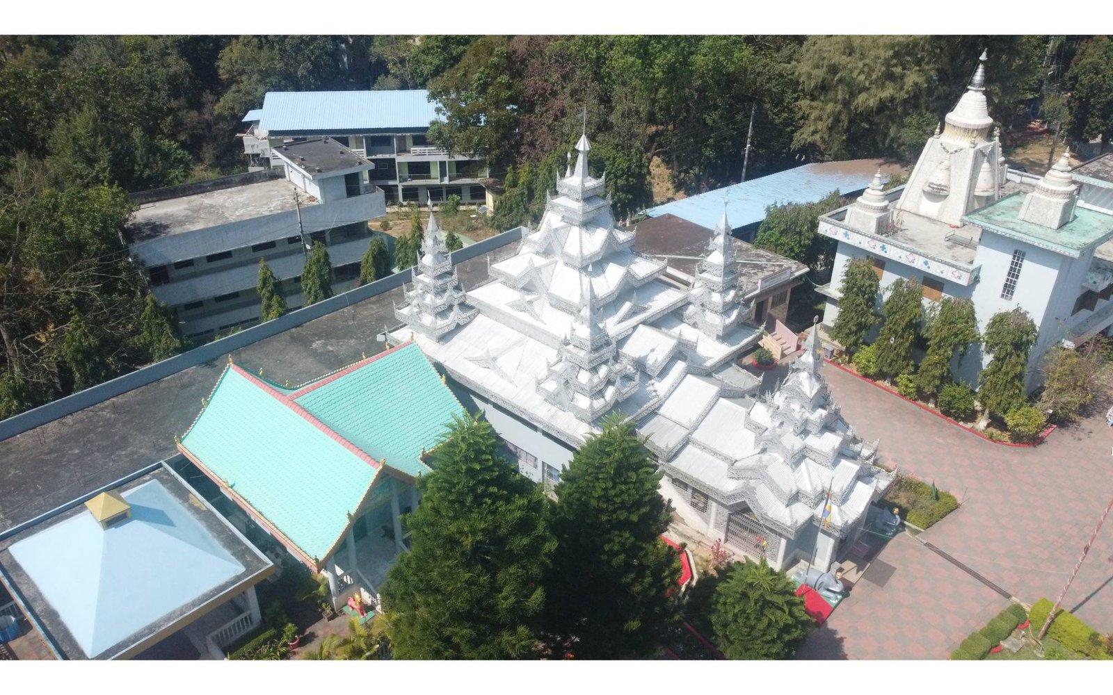 Ranghamati Rajbon Vihar architecture
