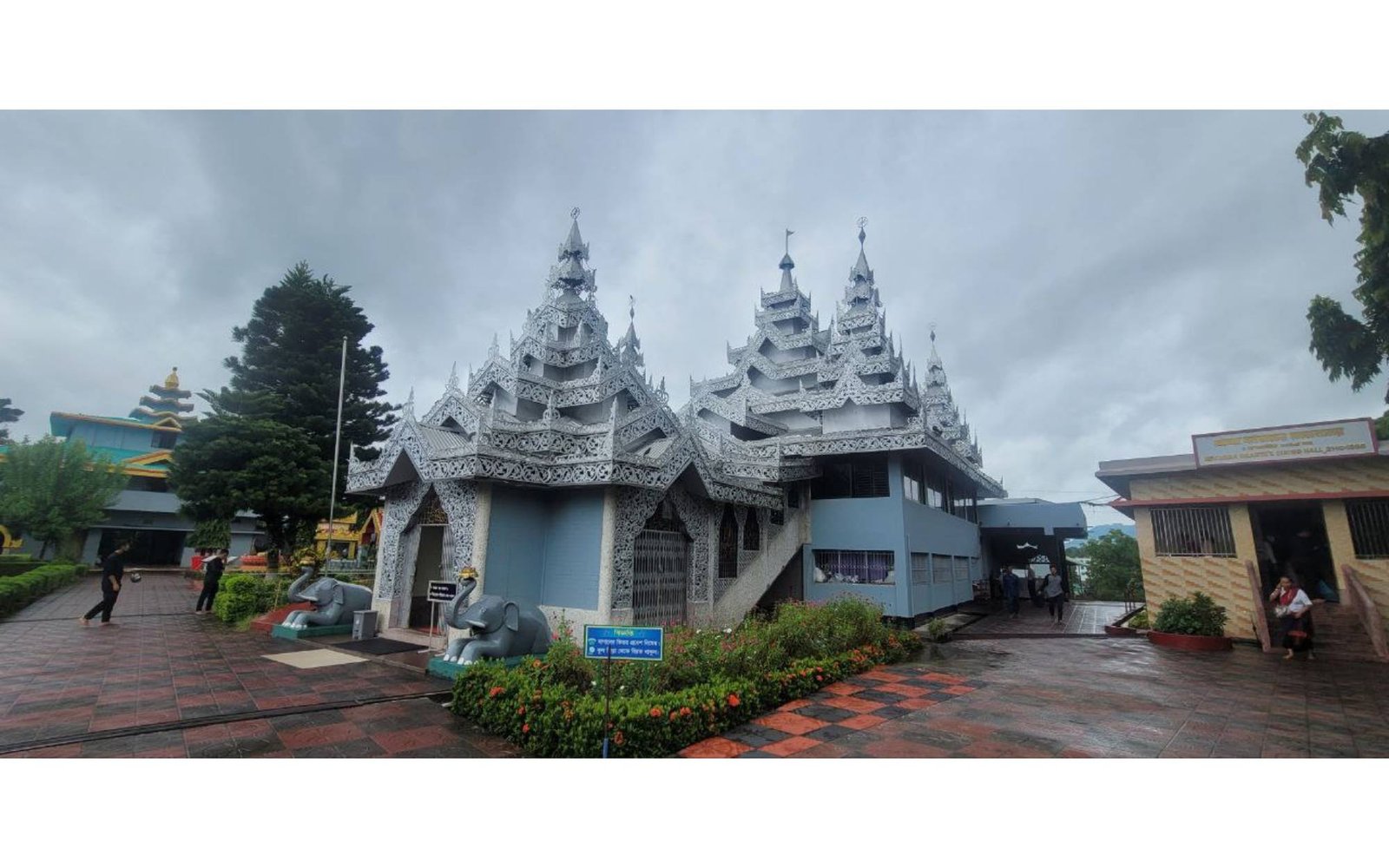 Ranghamati Rajbon Vihar architecture