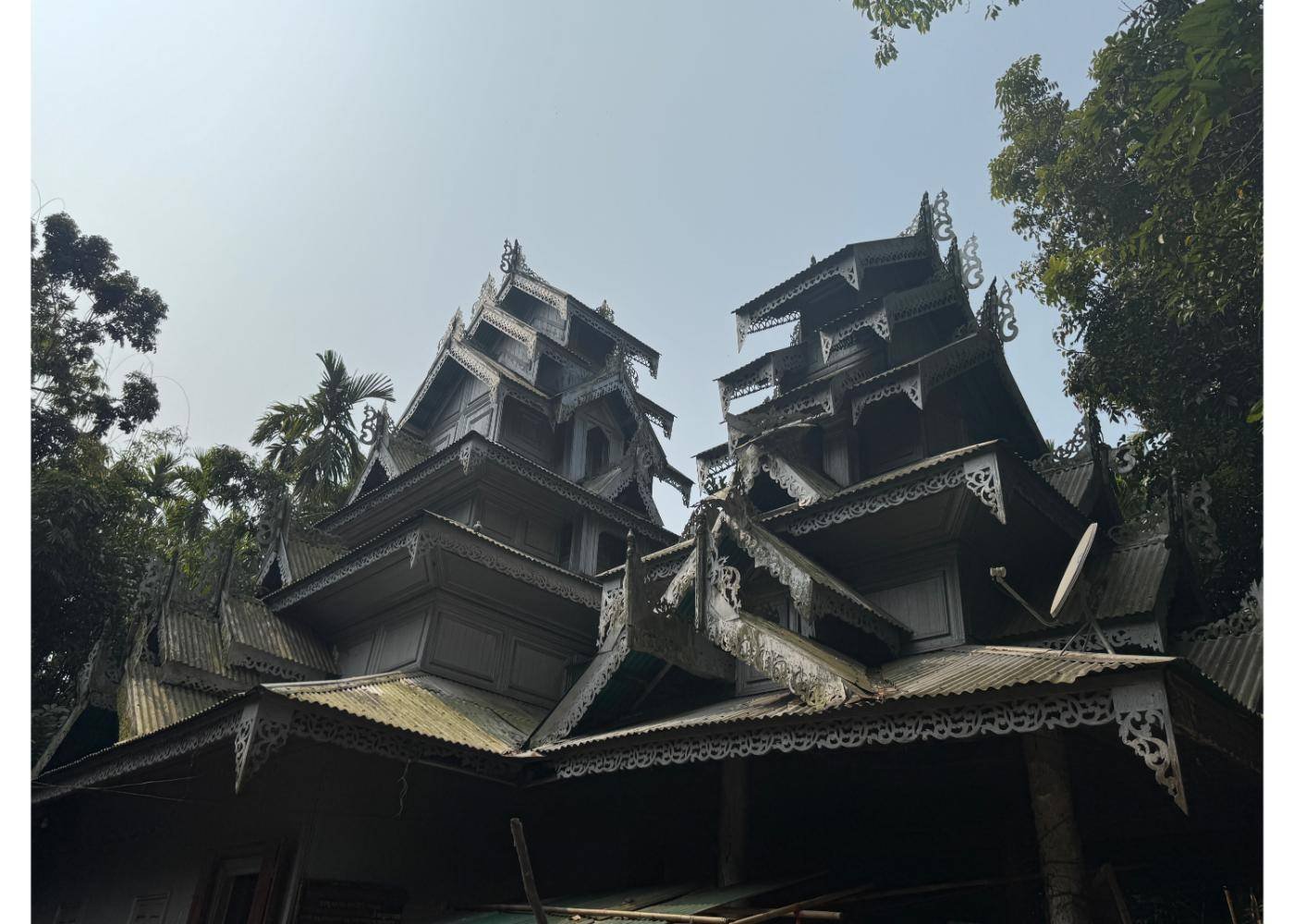 Lamar Para Buddhist Monastery