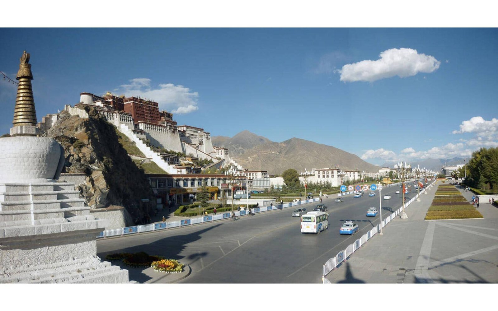 The Potala Palace as an architectural and environmental wonder