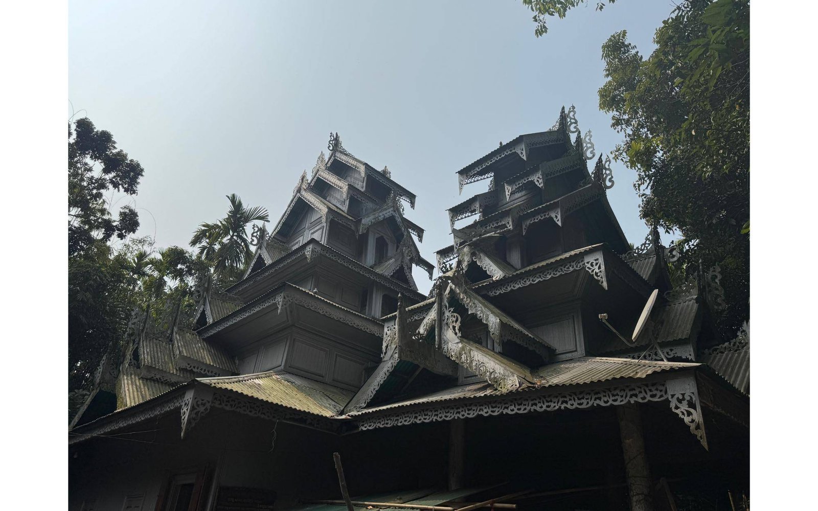 Lamar Para Buddhist Monastery