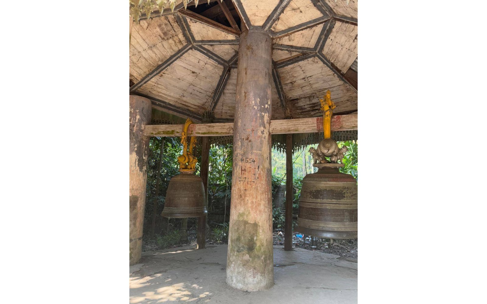 Lamar Para Buddhist Monastery